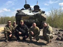 В Краматорске волонтеры своими силами отремонтировали МТЛБ, который вскоре отправится на Мариупольское направление