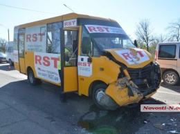 В Николаеве в результате столкновения двух маршруток пострадали 3 человека: подозревают, что водитель был пьян