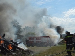 Крымские спасатели с помощью вертолета ликвидировали условный лесной пожар в Симферопольском районе