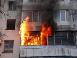 В многоэтажке горел балкон