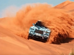 Rolls-Royce испытал в пустыне свой первый кроссовер
