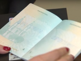 В 25 и 45 лет менять паспорт на ID-карту не обязательно - ГМС