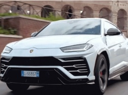 Lamborghini Urus появился на улицах Рима