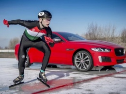 Jaguar XE Sport 300 выступил против олимпийского конькобежца Шандора Лю (ВИДЕО)