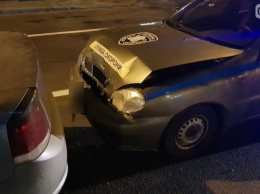 Авария на Центральном проспекте: автомобиль охранной фирмы врезался в иномарку