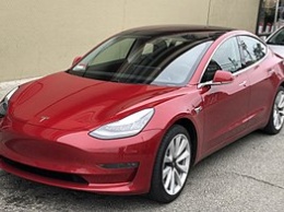 Долговые обязательства Tesla признаны "мусорными"