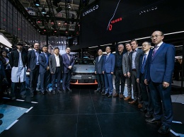 Lynk & Co представила в Пекине 01 SUV PHEV, который придет в Европу