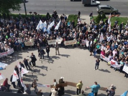 В Запорожье люди вышли на митинг с требованием отставки Буряка