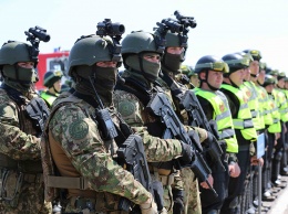 Перед 2 и 9 мая: одесские полицейские и нацгвардейцы провели учения по борьбе с беспорядками и перекрытием дорог