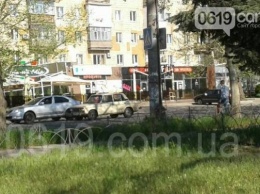 На пешеходном переходе ВАЗ сбил девушку (ФОТО)