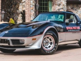 Единственную в мире коллекцию пейс-каров Chevrolet Corvette продадут с молотка