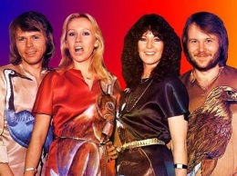 Группа ABBA впервые за 35 лет записала две песни