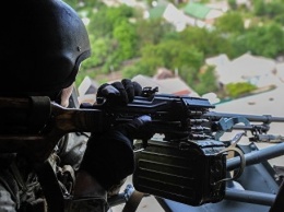Весеннее обострение. В Донбассе обстрелы и раненые