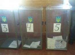 Наблюдателей поймали со списками избирателей с мобильными телефонами
