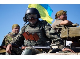 ЛНР: ВСУ доставили в Донбасс БМП, "Грады" и 4 вагона военных