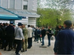 Сторонники "Л/ДНР" осадили центр в Москве и диктуют свои условия