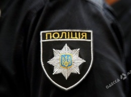 В Одессе парень врезал полицейскому в грудь и распылил газовый баллончик