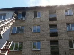 Пожар в харьковской «пятиэтажке». Один труп и одиннадцать эвакуированных (ФОТО)
