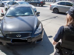 На Набережной Infiniti сбил школьницу на пешеходном переходе