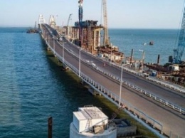 Оккупанты срывают сроки сдачи Керченского моста