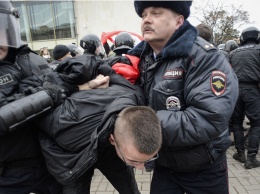 Полиция Петербурга подала в суд на "Медиазону" из-за новости про пытки