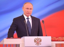 Путин: Россия не раз сталкивалась с эпохами смут и испытаний и всегда возрождалась, как птица Феникс