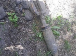 На Харьковщине под мостом обнаружили авиационную бомбу весом в 125 килограмм (ФОТО)