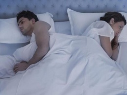 Ученые запретили парам спать в одной постели, и вот почему
