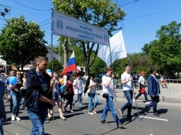 С «георгиевскими» ленточками в «Бессмертный полк»: работников и студентов КИПУ сгоняют на парад 9 мая