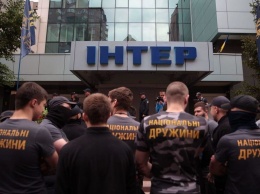 Полиция обеспечивает порядок у телеканала "Интер" в Киеве - Крищенко