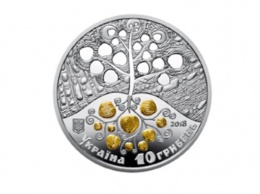 Нацбанк Украины вводит в оборот памятную монету "Копание картофеля"