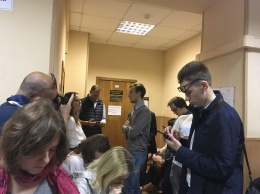 Навального судят по делу об акции "Он нам не царь" в Москве