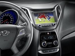 Hyundai установила телевизор в автомобили для любителей футбола