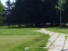 Харьковчане просят реконструировать парк на Новых Домах