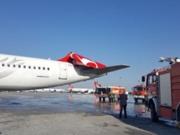 В аэропорту Стамбула самолету Turkish Airlines снес хвост Airbus компании Asiana (фото)