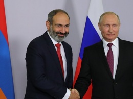 Путин встретился в Сочи с новым премьером Армении