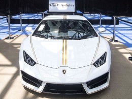 Lamborghini Папы Римского продали с аукциона