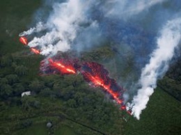 Гавайи под угрозой полного исчезновения из-за проснувшихся вулканов: людей срочно эвакуируют (видео)