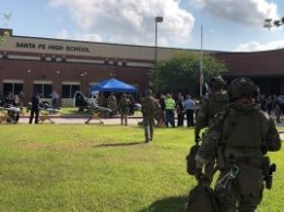 Кровавая драма в американской школе: застрелены 10 человек, еще 10 - ранены