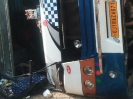 В Индии в аварии с грузовиком погибли 19 человек