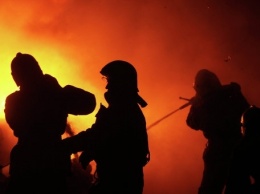 Спасатели дважды тушили пожары хозяйственных зданий, есть пострадавшие