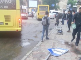 Во Львове водитель маршрутки потерял сознание во время движения