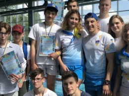 Воспитанники спортшколы "Коммунаровец" завоевали 15 медалей на Открытом Чемпионате по плаванию в Вознесенске