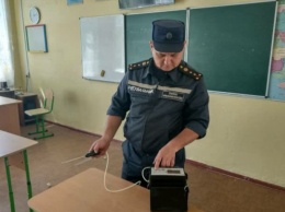 ЧП в Николаеве: в школе распылили неизвестное вещество, десятки учеников в больнице. ФОТО