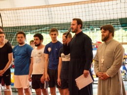 Одесские монахи и священники сыграли в волейбол
