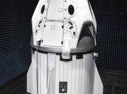 Маск показал корабль для запуска астронавтов на МКС