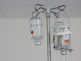 Отравились консервацией: в Кропивницком с ботулизмом госпитализировали двух человек