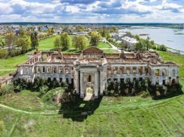 Легендарный замок может исчезнуть с туристической карты Украины