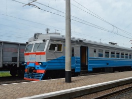 Два новых пригородных поезда улучшат сообщение на участке "Волноваха- Мариуполь" (ФОТО)