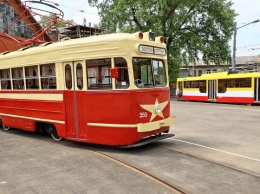 Одесские коммунальщики привели в порядок советский ретро-трамвай